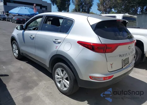 2019 Kia Sportage Lx z USA, uszkodzony, nr VIN KNDPMCAC6K7586355